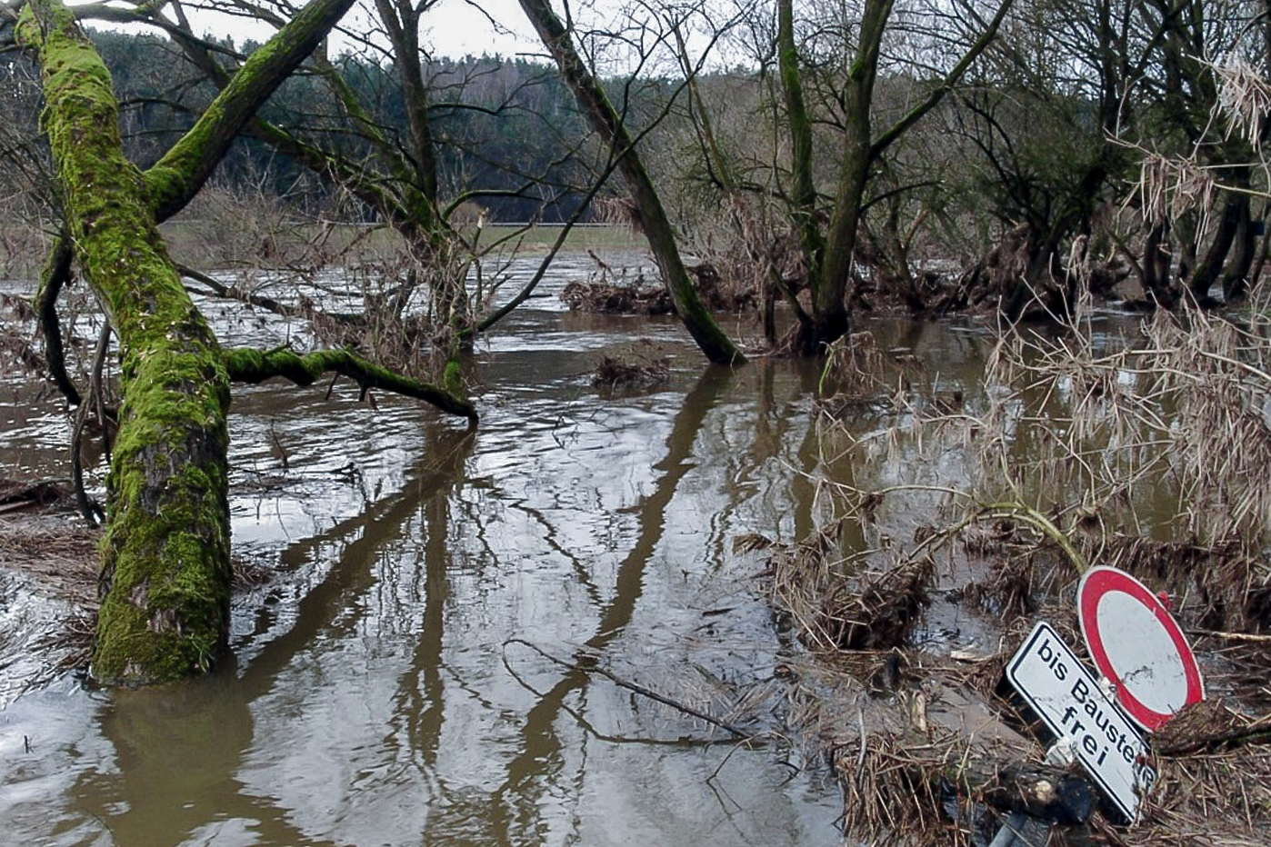 Viel Regen und Hochwasser am Regen