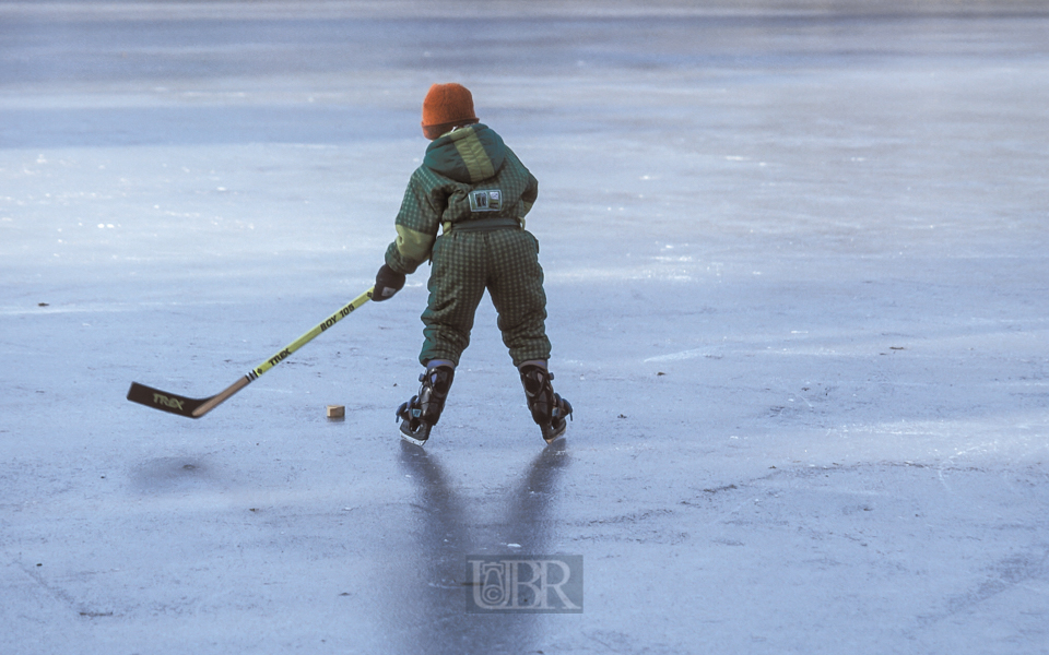 03_j_eishockeyspieler