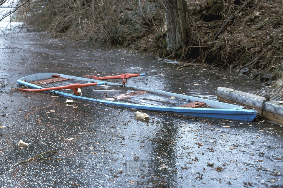 hammersee_boot_im_eis_04