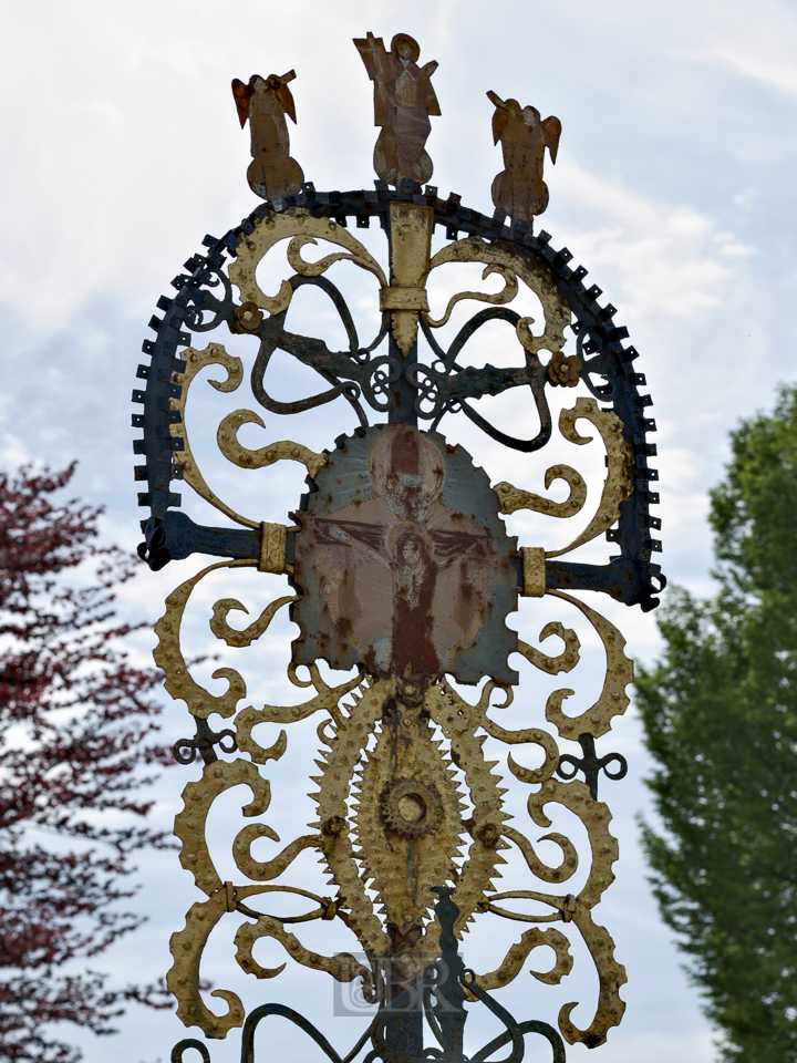 kreuz_friedhof_fs_03